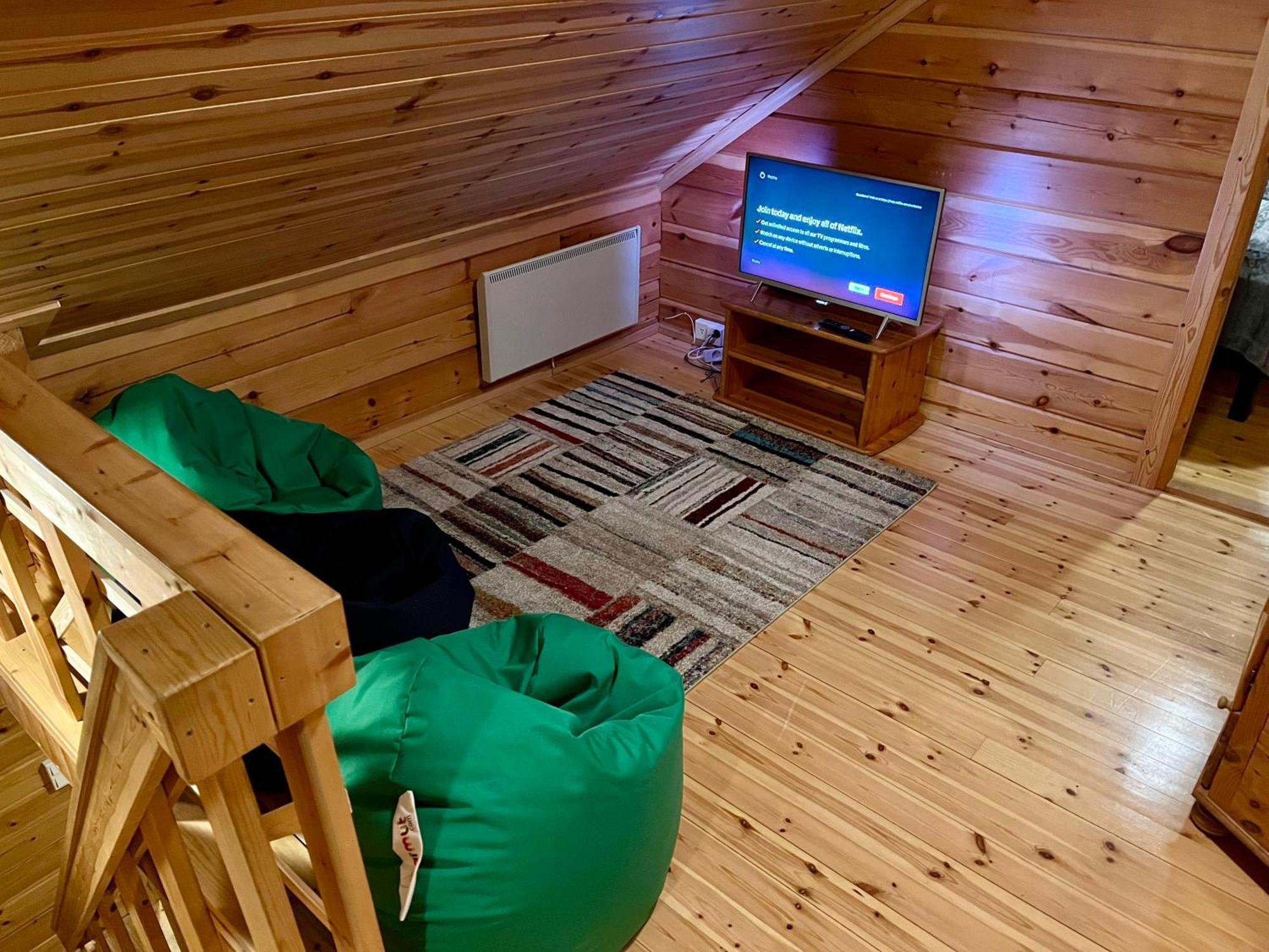 Log Cottages In 10 Min From Santa Claus Village-Sauna&Freeparking โรวานิเอมิ ภายนอก รูปภาพ