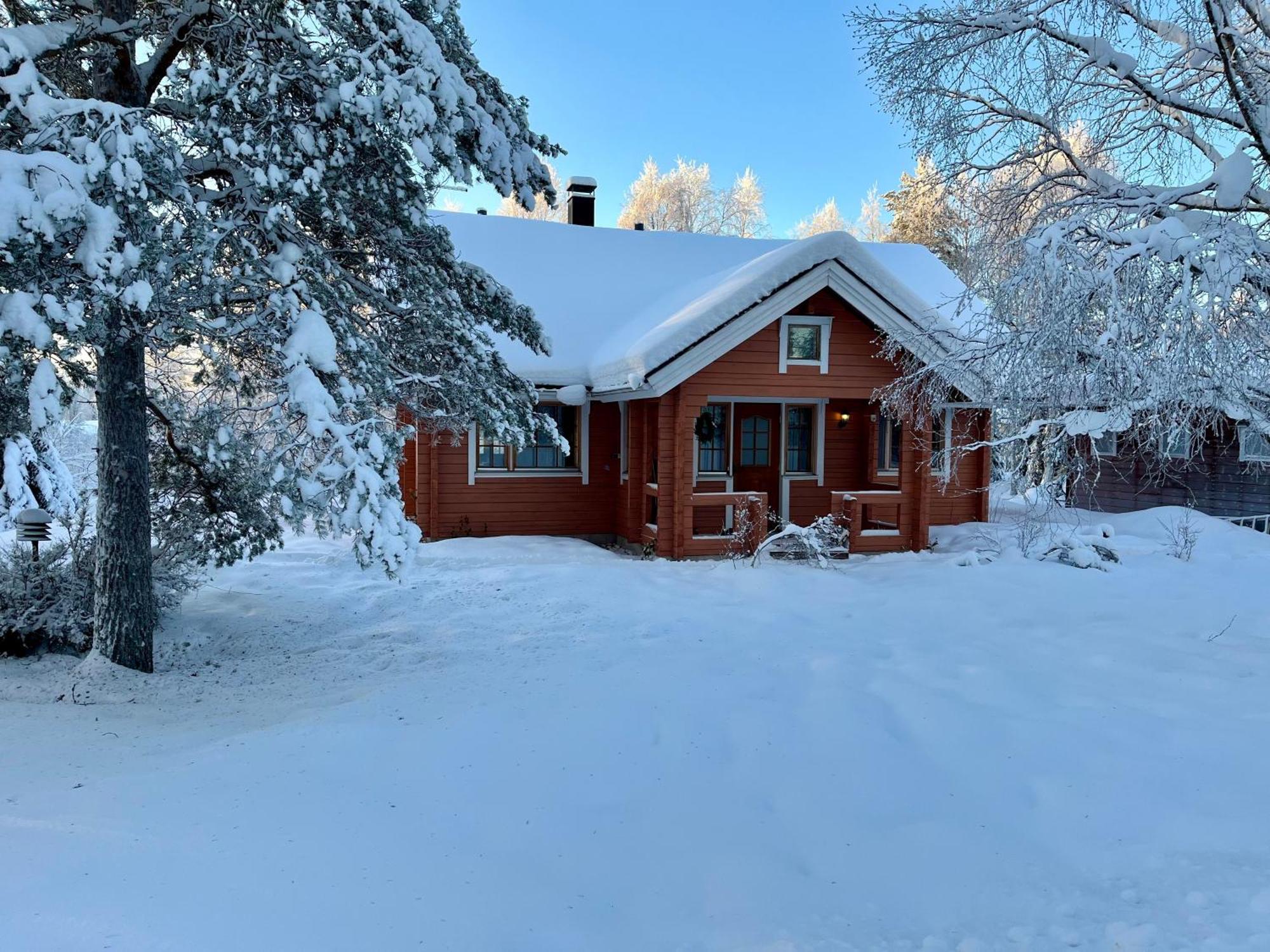 Log Cottages In 10 Min From Santa Claus Village-Sauna&Freeparking โรวานิเอมิ ภายนอก รูปภาพ