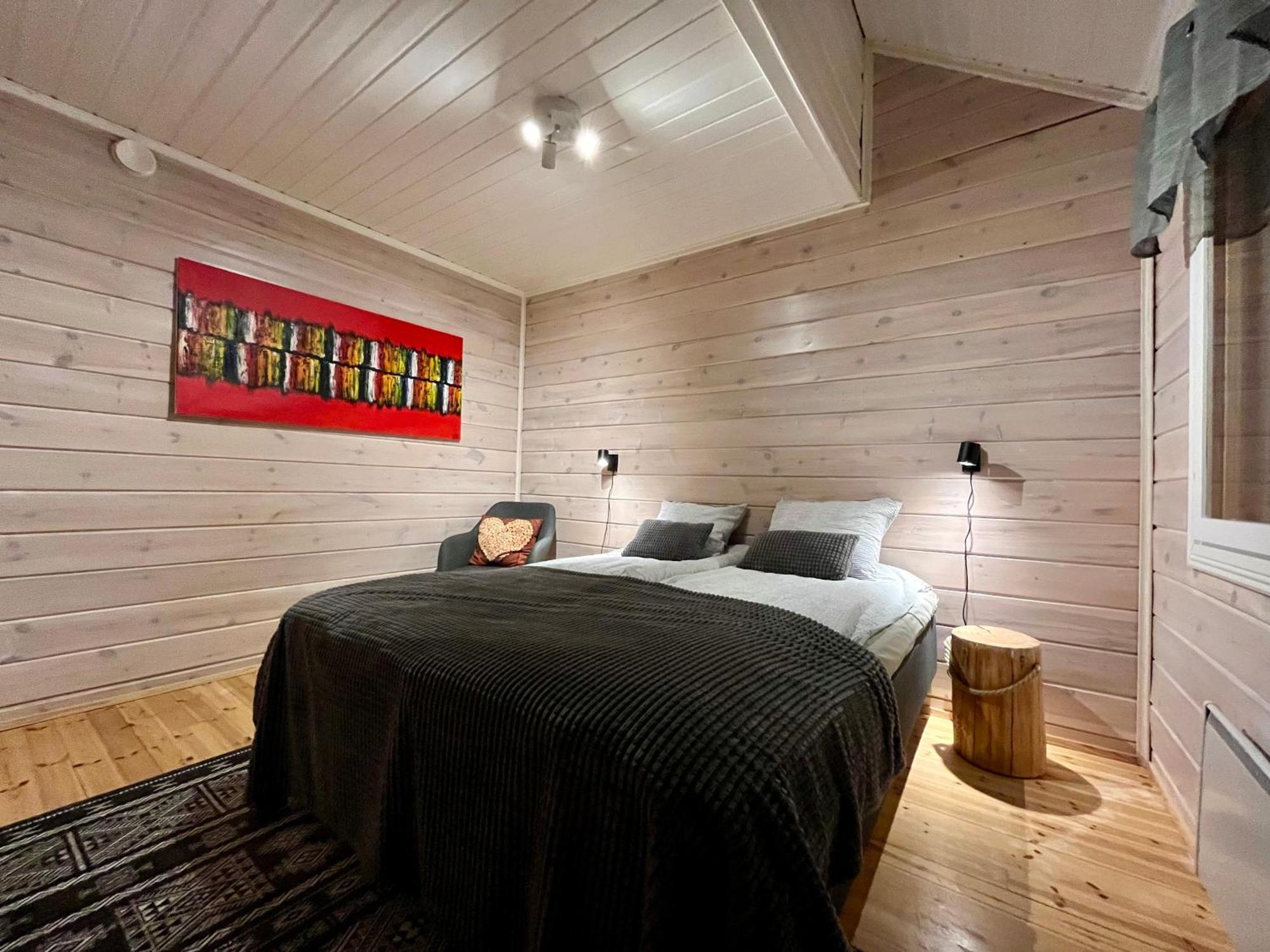 Log Cottages In 10 Min From Santa Claus Village-Sauna&Freeparking โรวานิเอมิ ภายนอก รูปภาพ